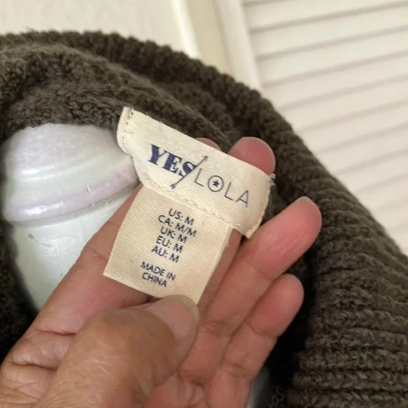 Yes/Lola Classic Olive Green Turtleneck Sweater with Chunky Knit size M - Picture 2 of 5